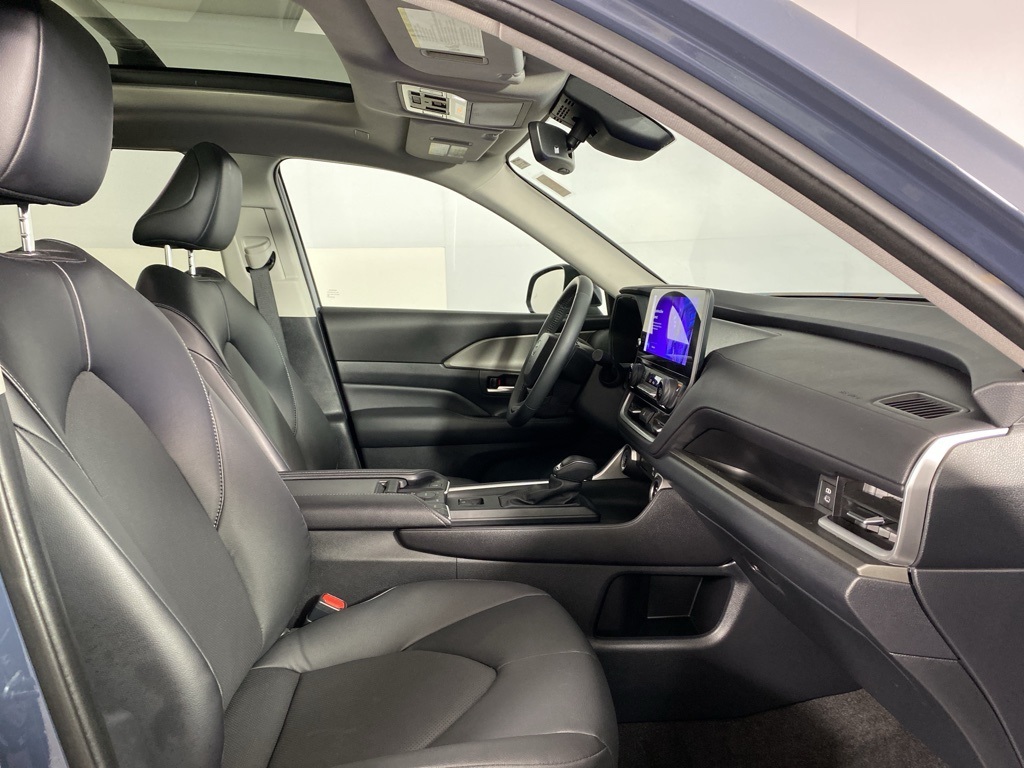 2024 Toyota Grand Highlander XLE photo 26