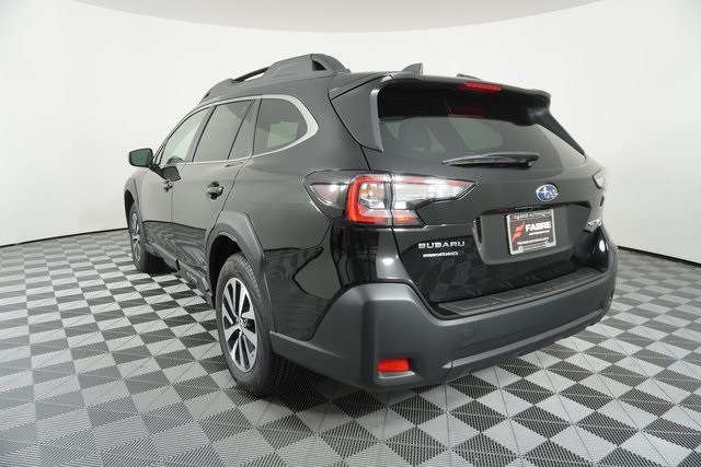 2025 Subaru Outback Premium photo 2