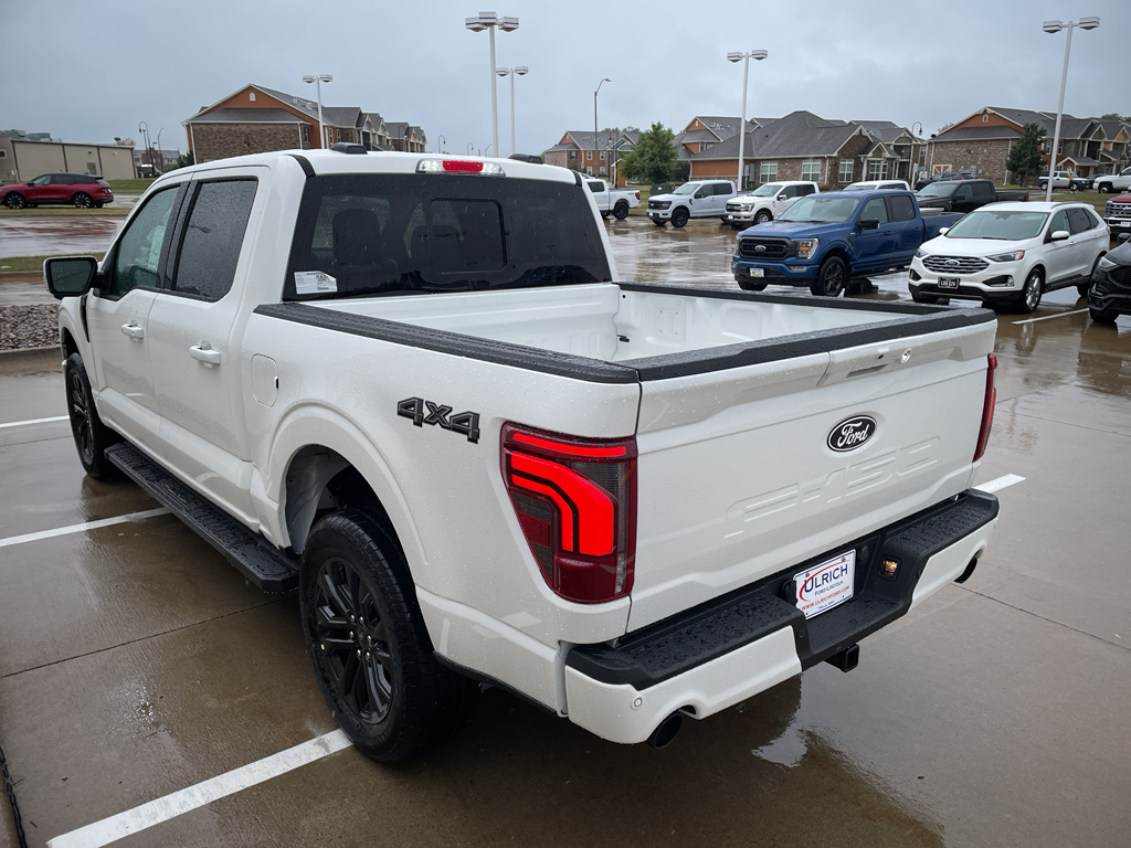 2025 Ford F-150 Lariat photo 4