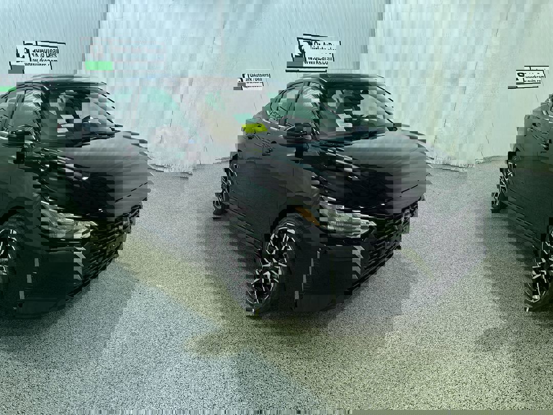 2025 Nissan Sentra SR's photo