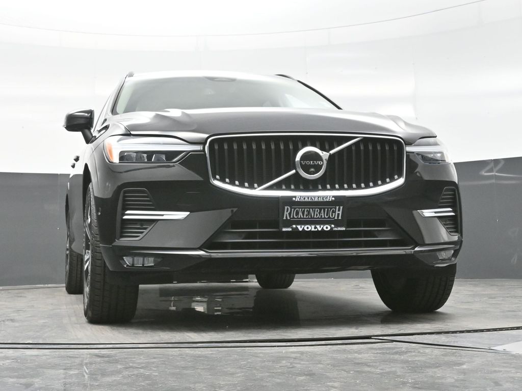 2022 Volvo XC60 B5 Momentum photo 19