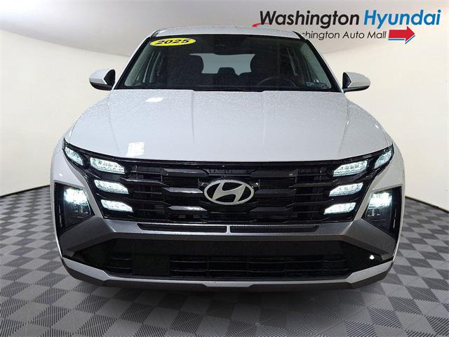 2025 Hyundai Tucson SE photo 2