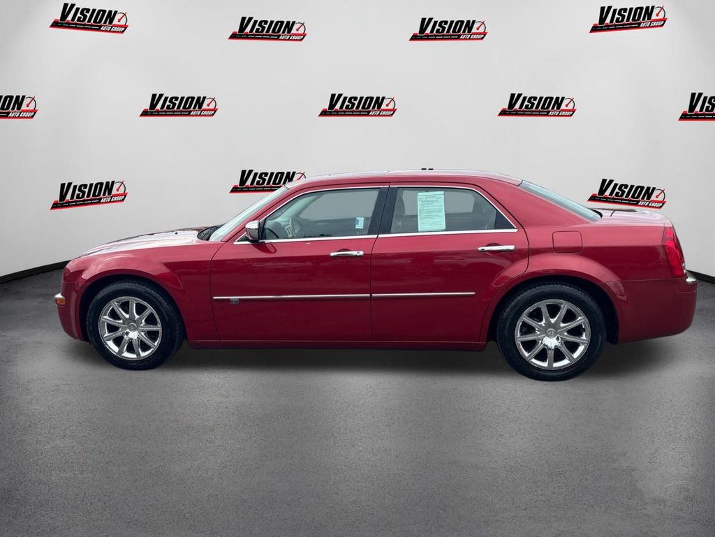 2010 Chrysler 300 C photo 5