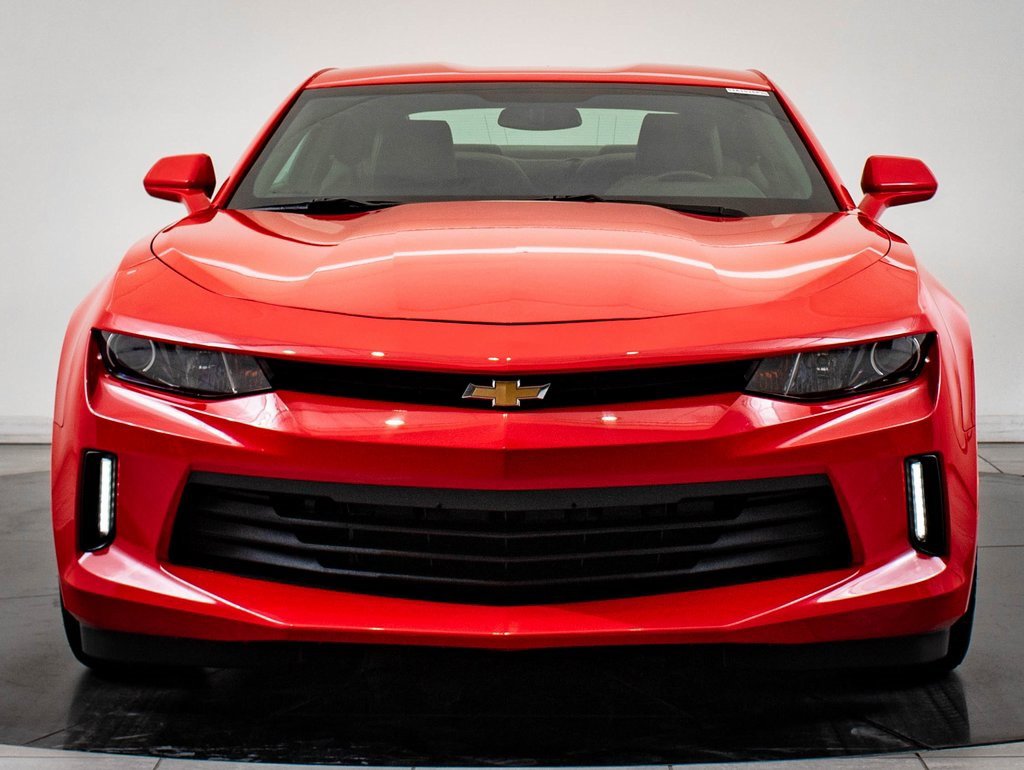 2018 Chevrolet Camaro 2LT photo 2
