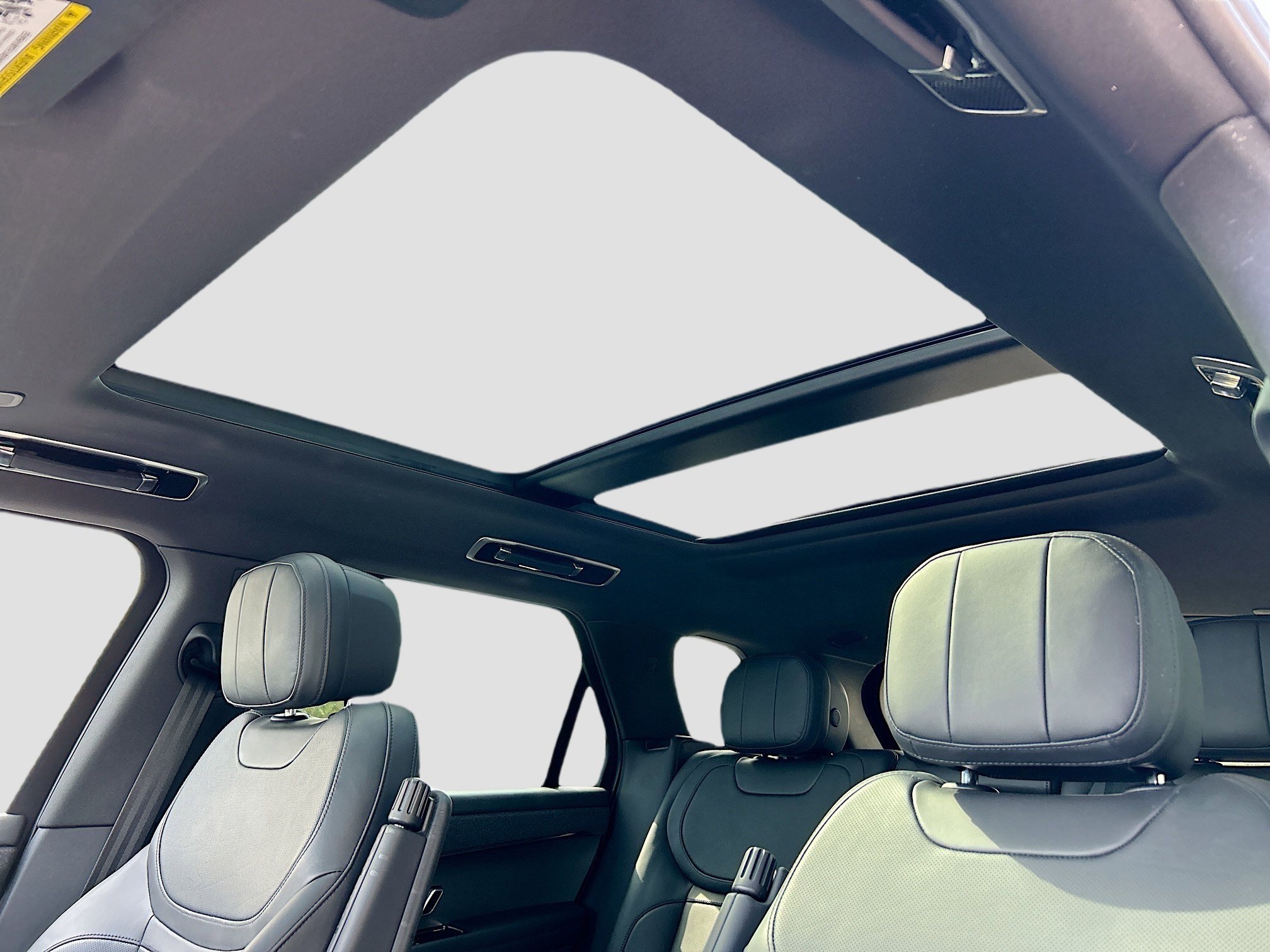 2024 Land Rover Range Rover Sport SE photo 23