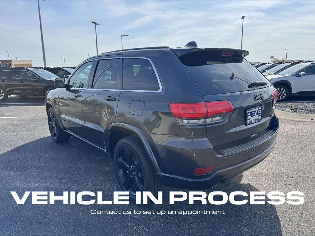 2015 Jeep Grand Cherokee Altitude photo 4