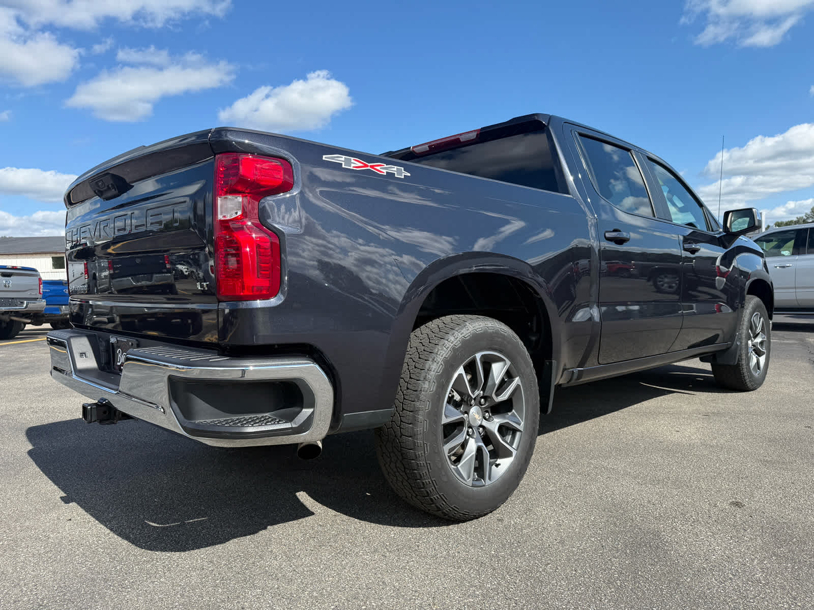 2024 Chevrolet Silverado 1500 LT photo 10