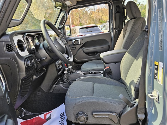 2026 Jeep Wrangler Sport photo 4