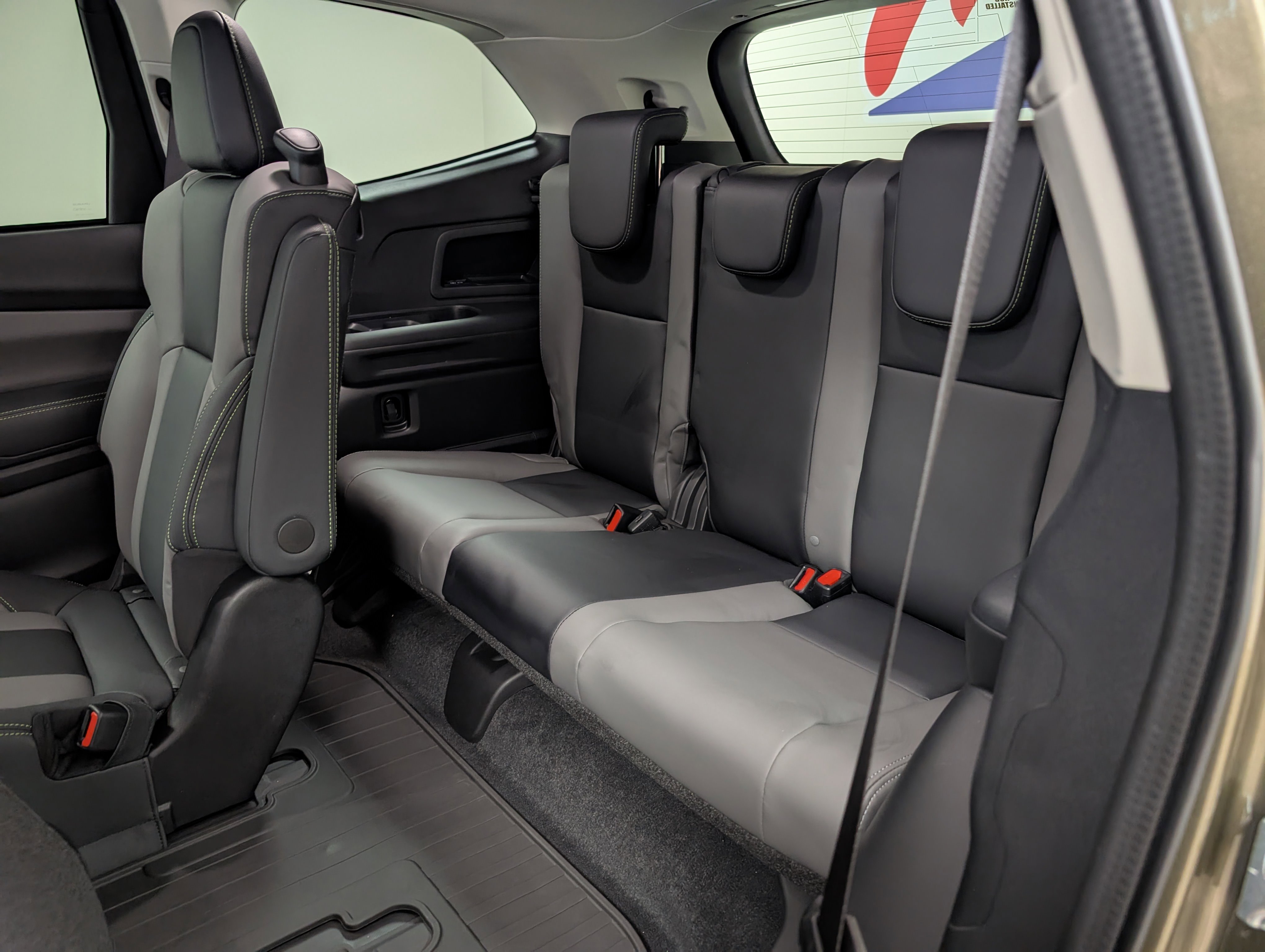 2025 Subaru Ascent Onyx Edition photo 3