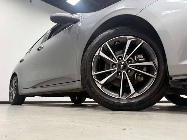 2023 Kia Forte LXS photo 2