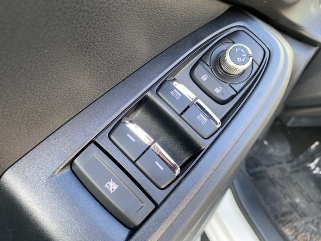 2025 Subaru Crosstrek Limited photo 12