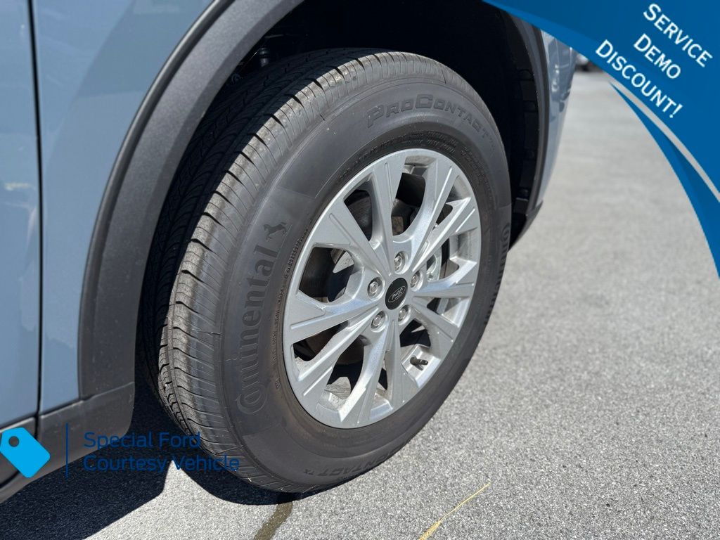 2025 Ford Escape Active photo 8