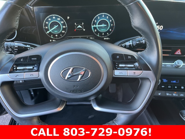 2023 Hyundai Elantra SEL photo 18