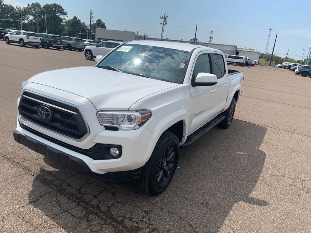 2023 Toyota Tacoma SR5 photo 3