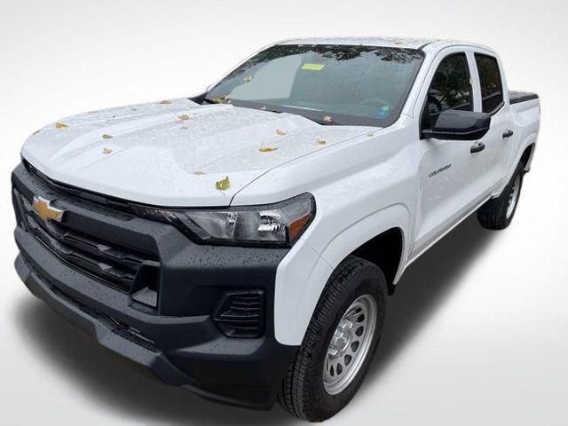 2023 Chevrolet Colorado Work Truck photo 2