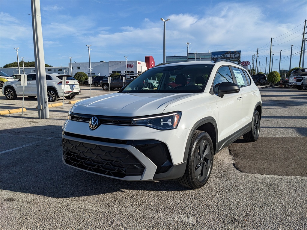 2025 Volkswagen Taos S photo 3