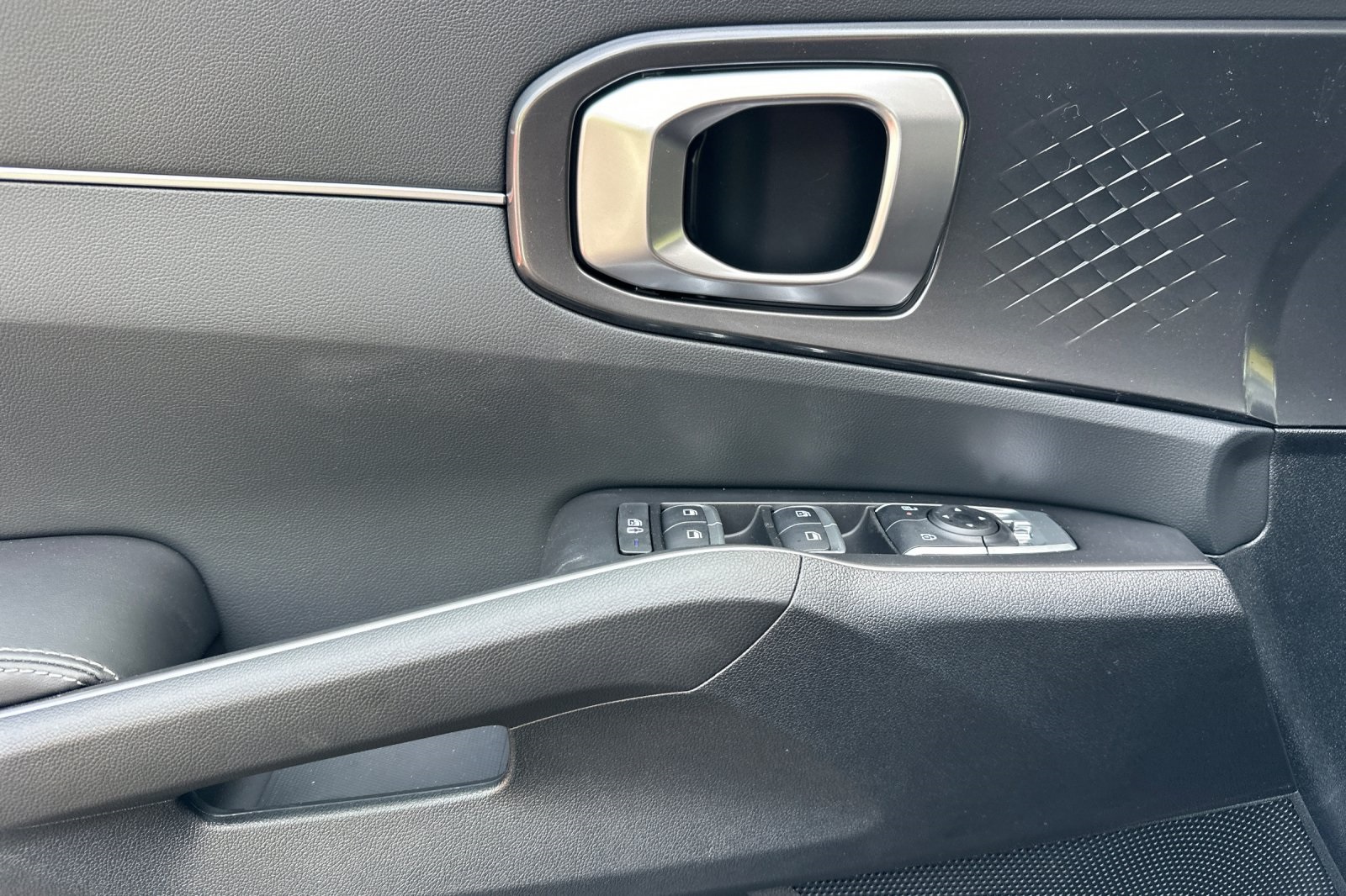 2025 Kia Sorento S photo 7