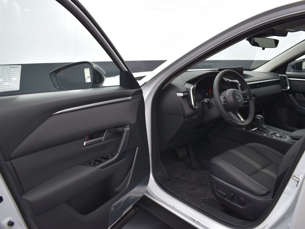 2025 Mazda CX-50 Preferred photo 5