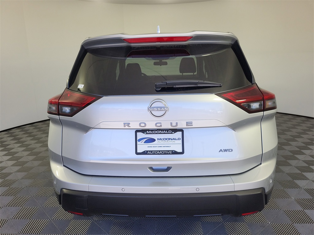 2025 Nissan Rogue SV AWD photo 2