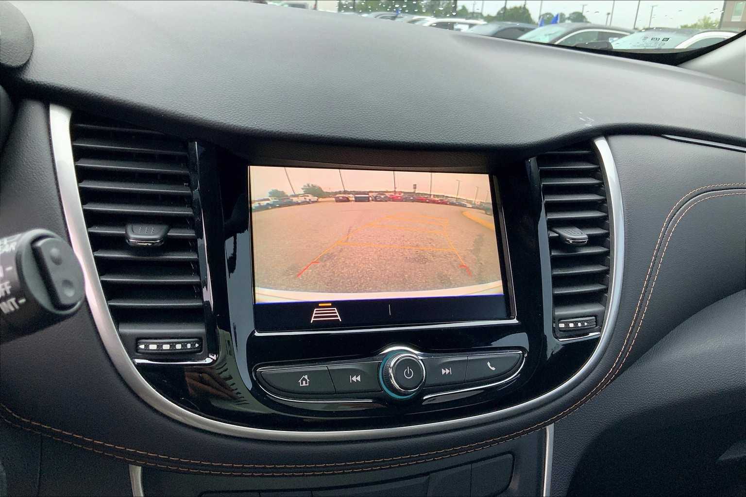 2021 Chevrolet Trax LS photo 25