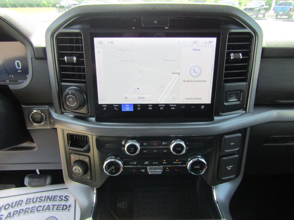 2025 Ford F-150 XLT photo 13
