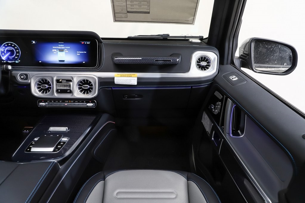 2025 Mercedes Benz G photo 19