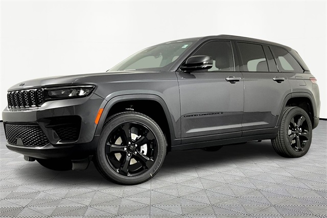 2025 Jeep Grand Cherokee Altitude's photo