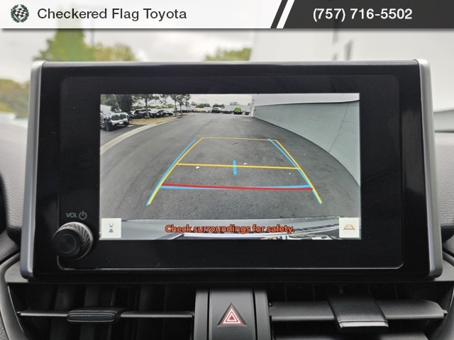 2024 Toyota RAV4 Hybrid XLE photo 25