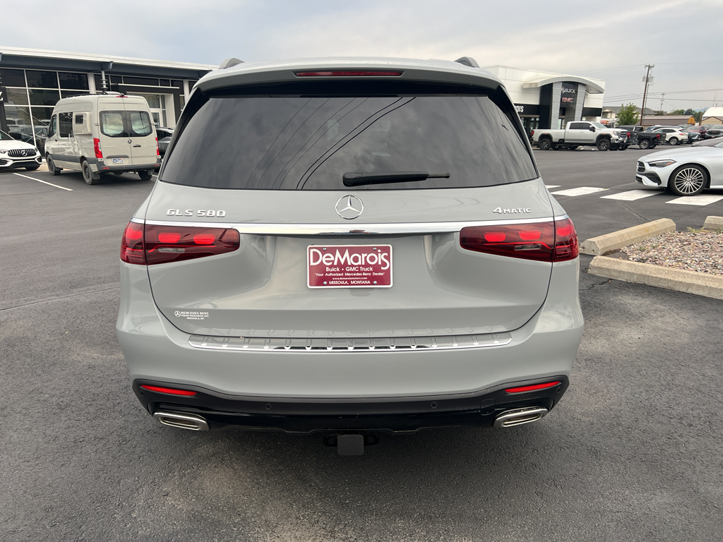 2025 Mercedes Benz GLS 580 4MATIC photo 7