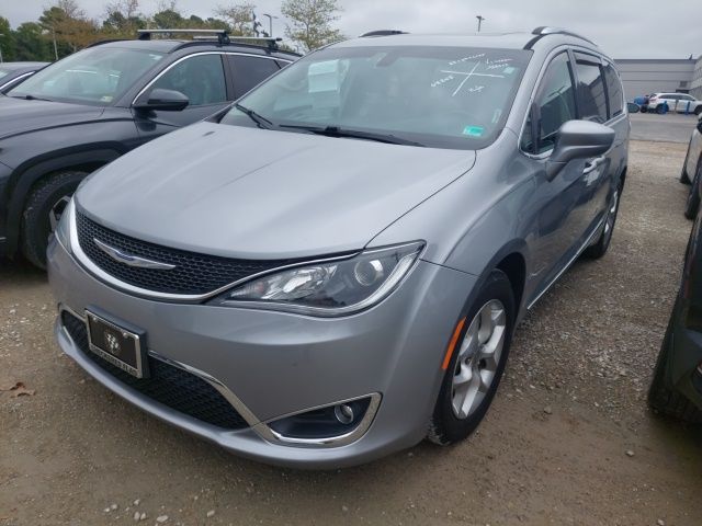 2019 Chrysler Pacifica Touring Plus photo 5