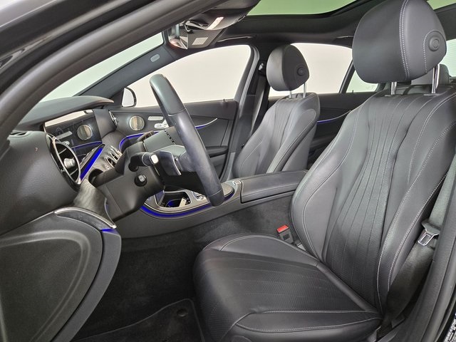2022 Mercedes Benz E 4MATIC photo 15