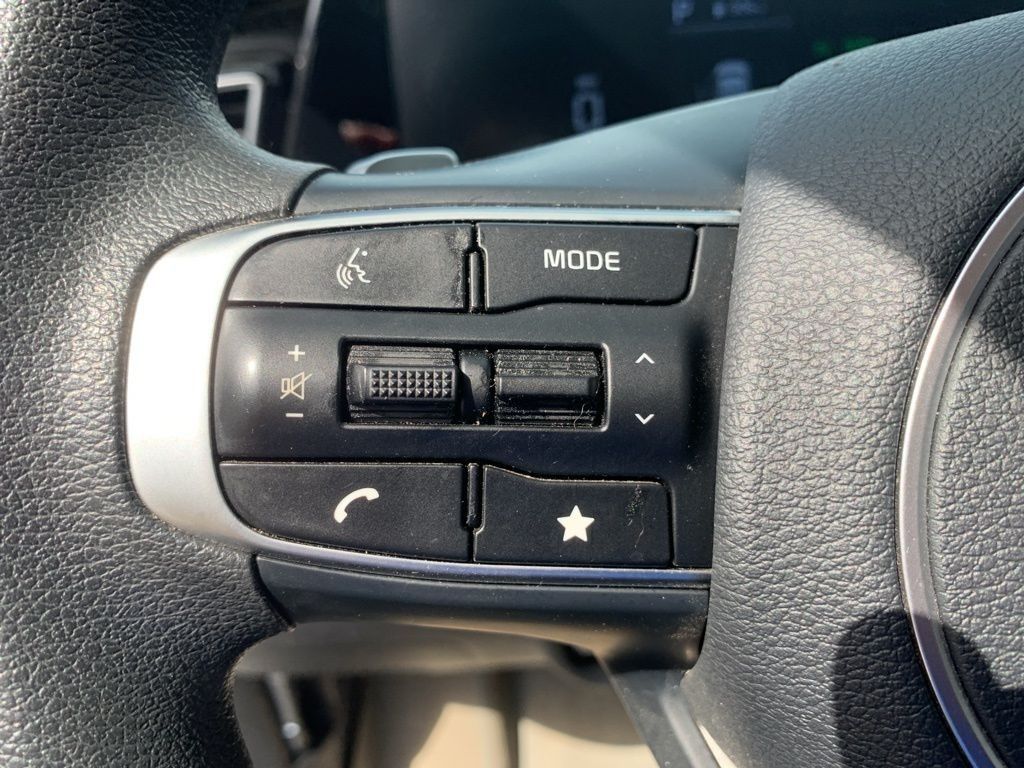 2023 Kia Sportage Hybrid LX photo 26