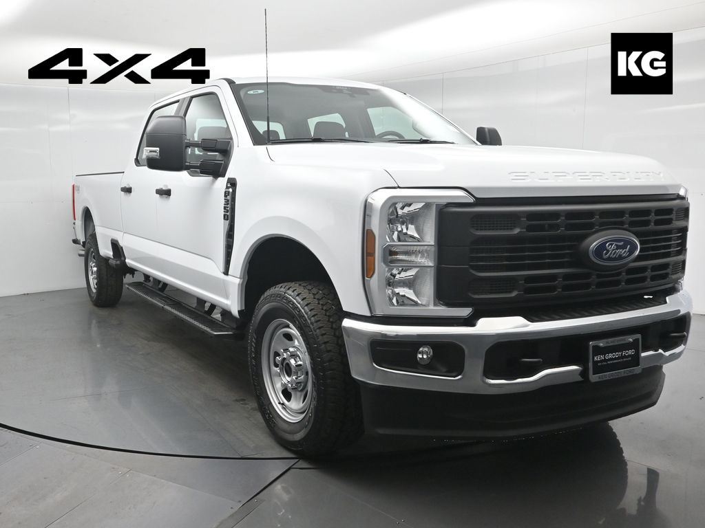 2026 Ford F-350 Super Duty XL's photo