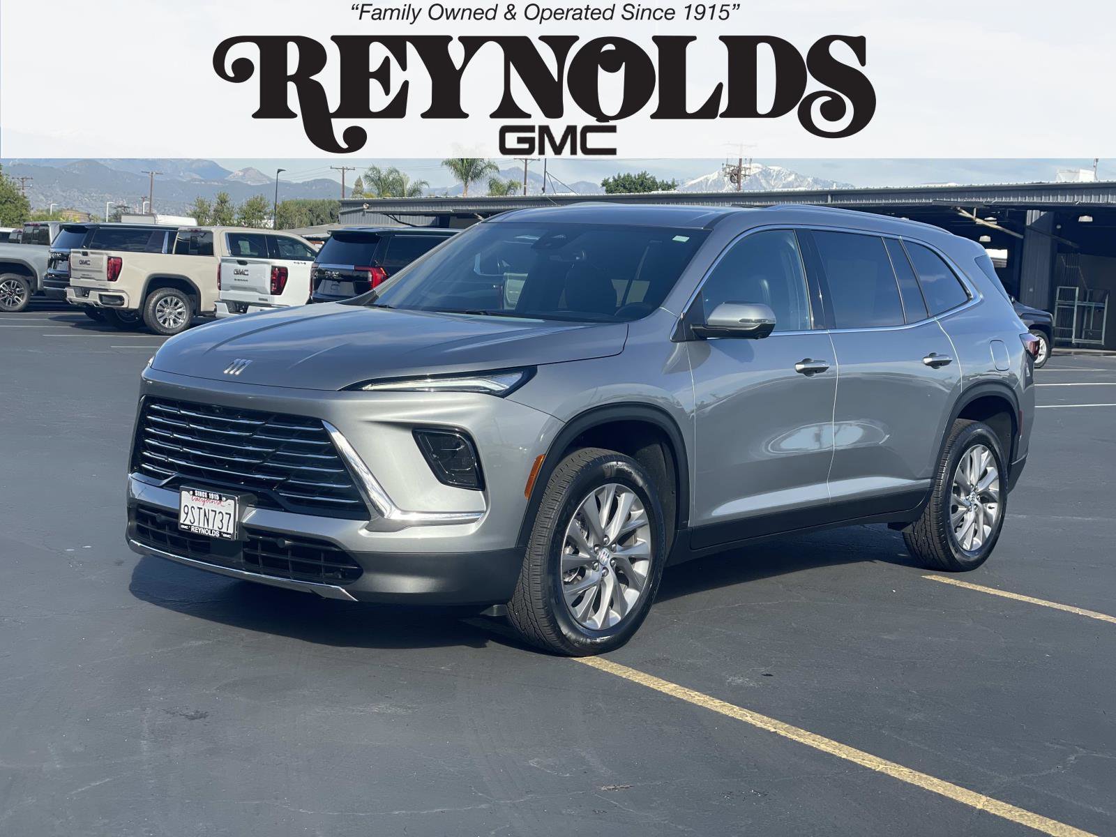 2025 Buick Enclave Preferred's photo