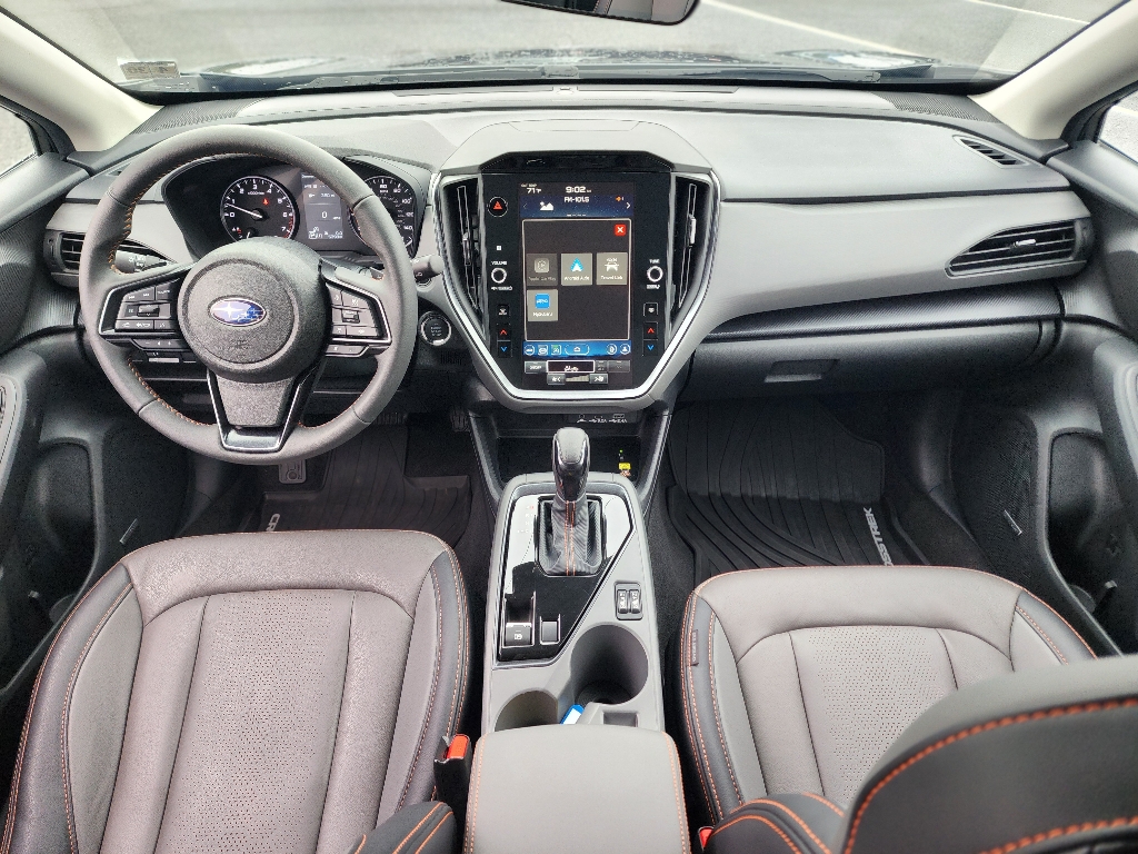 2025 Subaru Crosstrek Limited photo 2