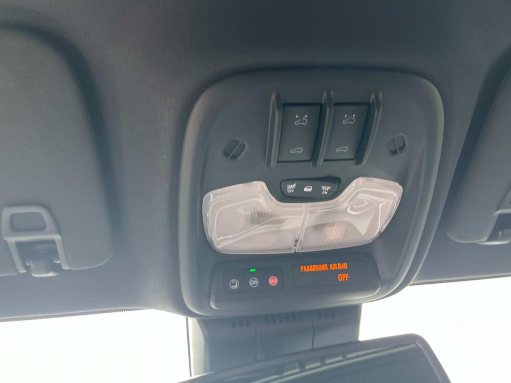 2026 Gmc Canyon Denali photo 25