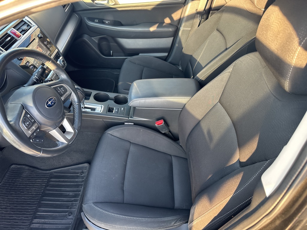 2017 Subaru Legacy 2.5i Premium photo 13