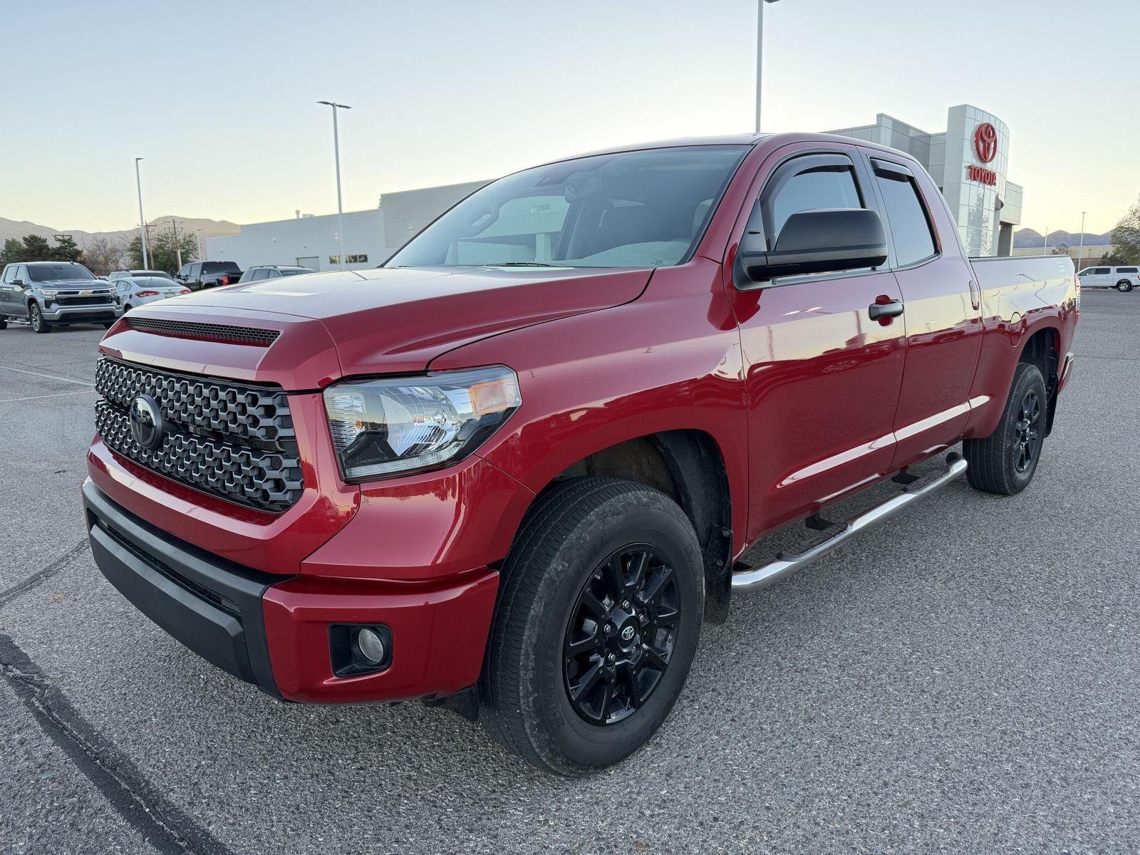 2020 Toyota Tundra SR5's photo