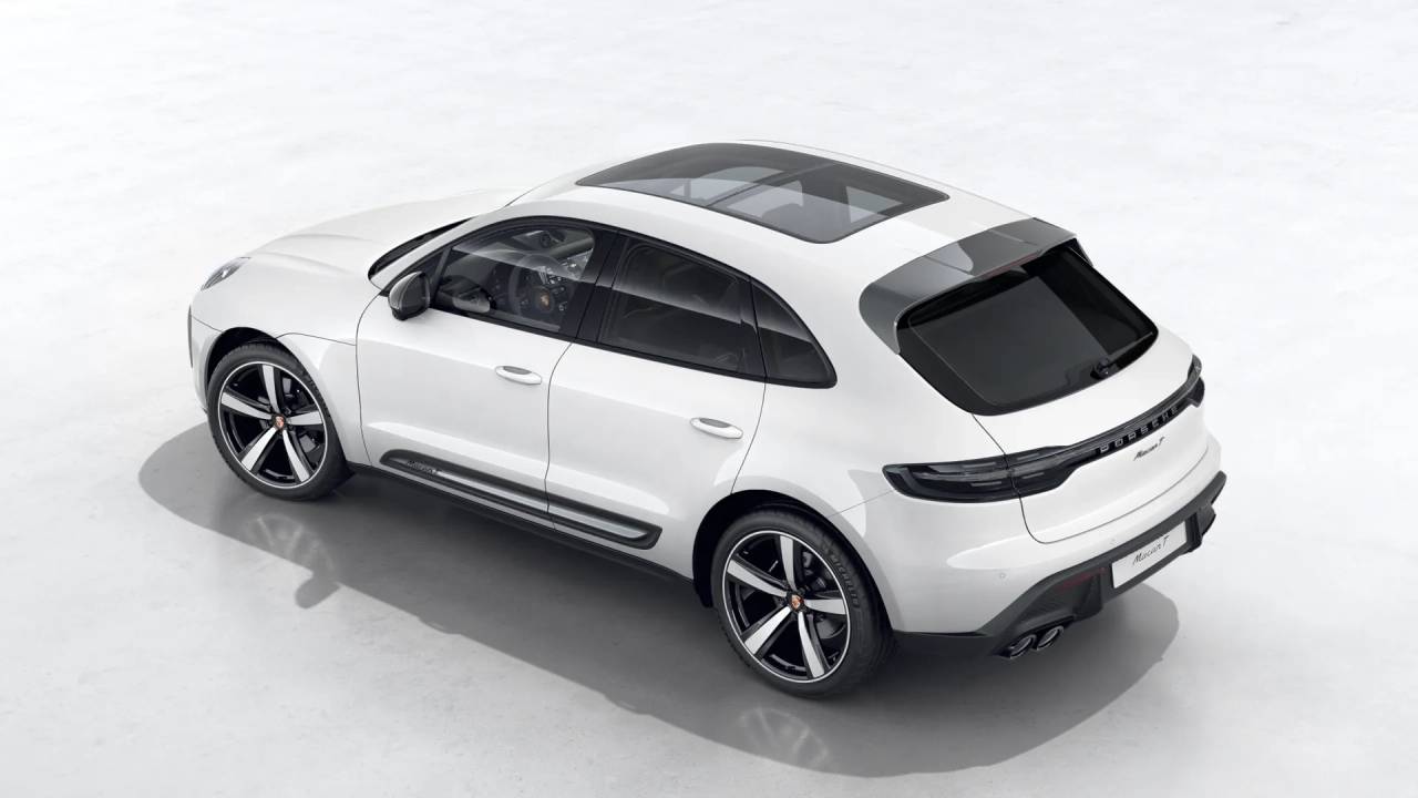 2026 Porsche Macan T photo 3