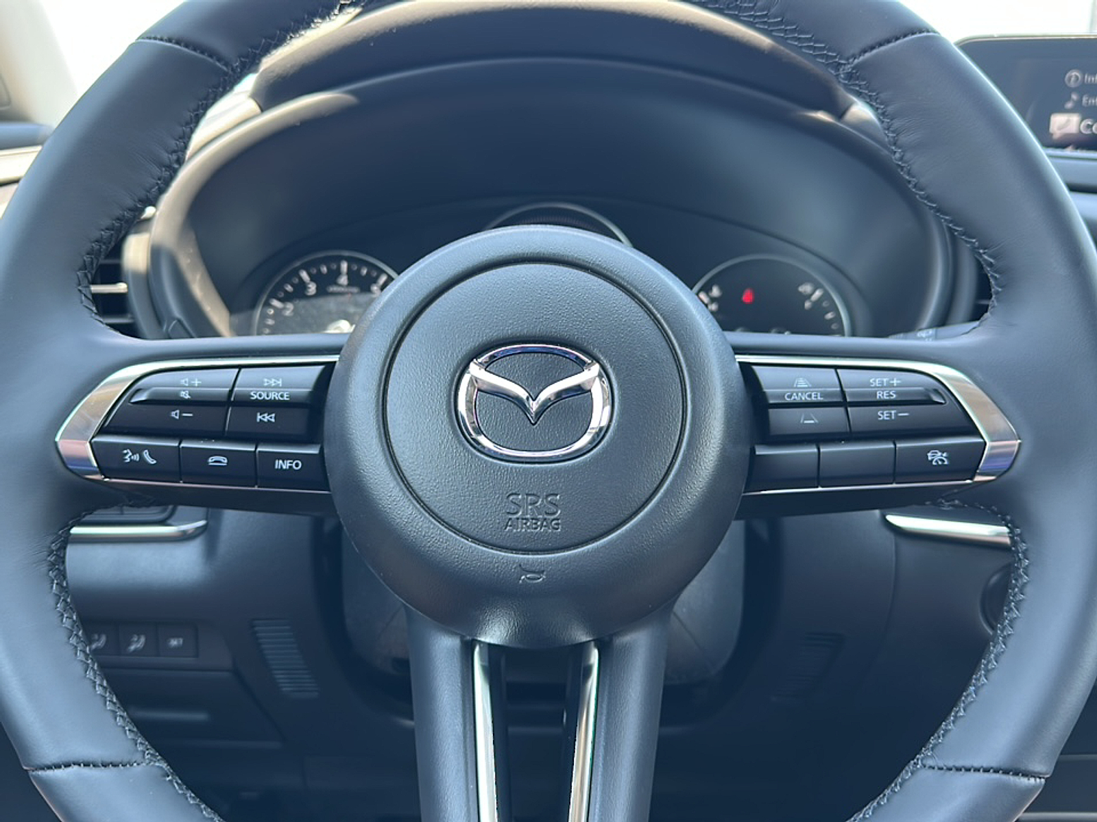 2025 Mazda CX-30 2.5 S Preferred photo 9