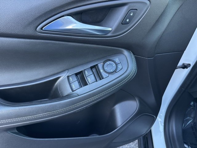 2024 Buick Encore GX Sport Touring photo 9