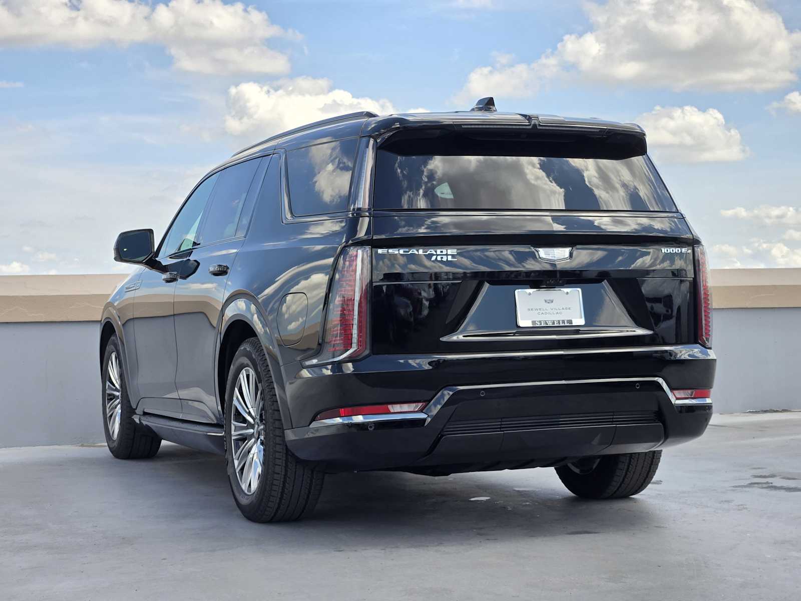 2026 Cadillac Escalade Sport photo 2