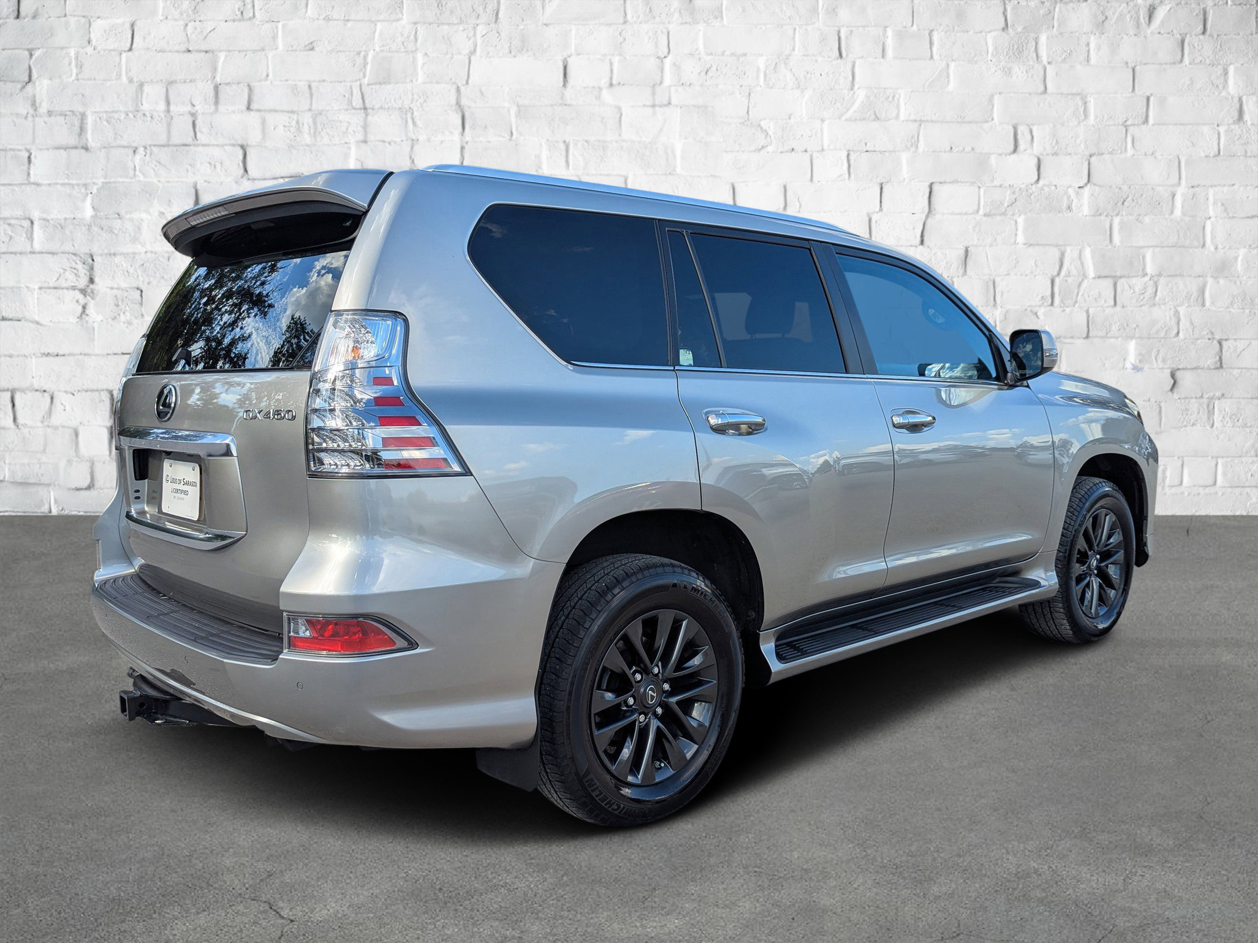 2023 Lexus GX Premium photo 2