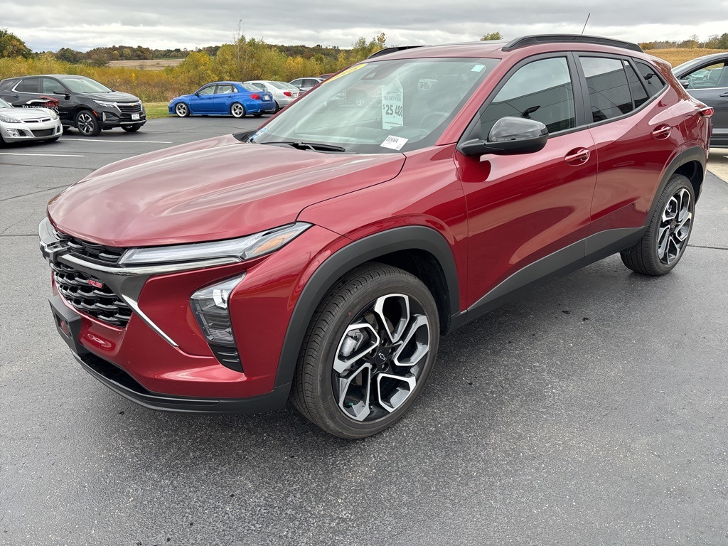 2025 Chevrolet Trax photo 3