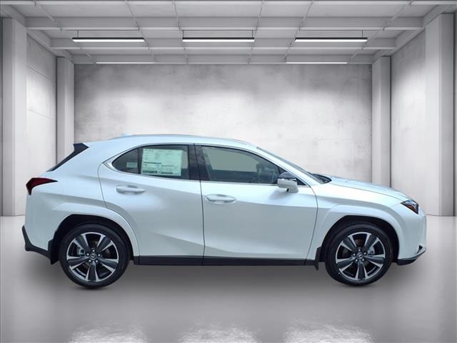 2025 Lexus UX Premium photo 2