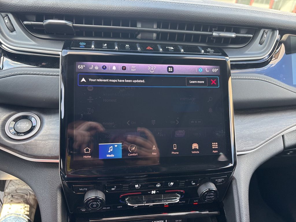 2023 Jeep Cherokee 4xe photo 30