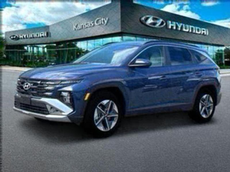 Certified 2025 Hyundai Tucson SEL with VIN 5NMJB3DE5SH500082 for sale in Kansas City