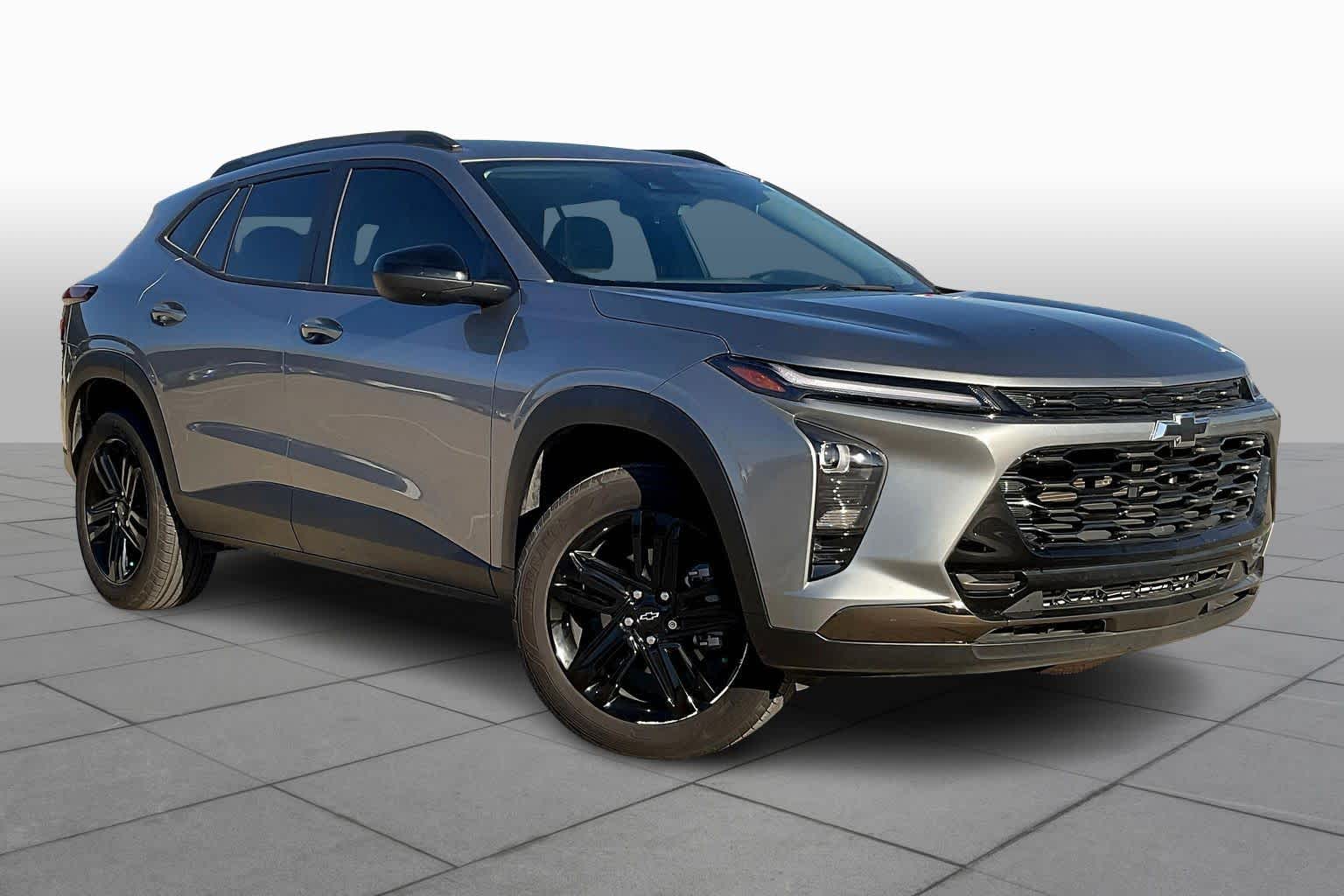 2025 Chevrolet Trax ACTIV photo 2