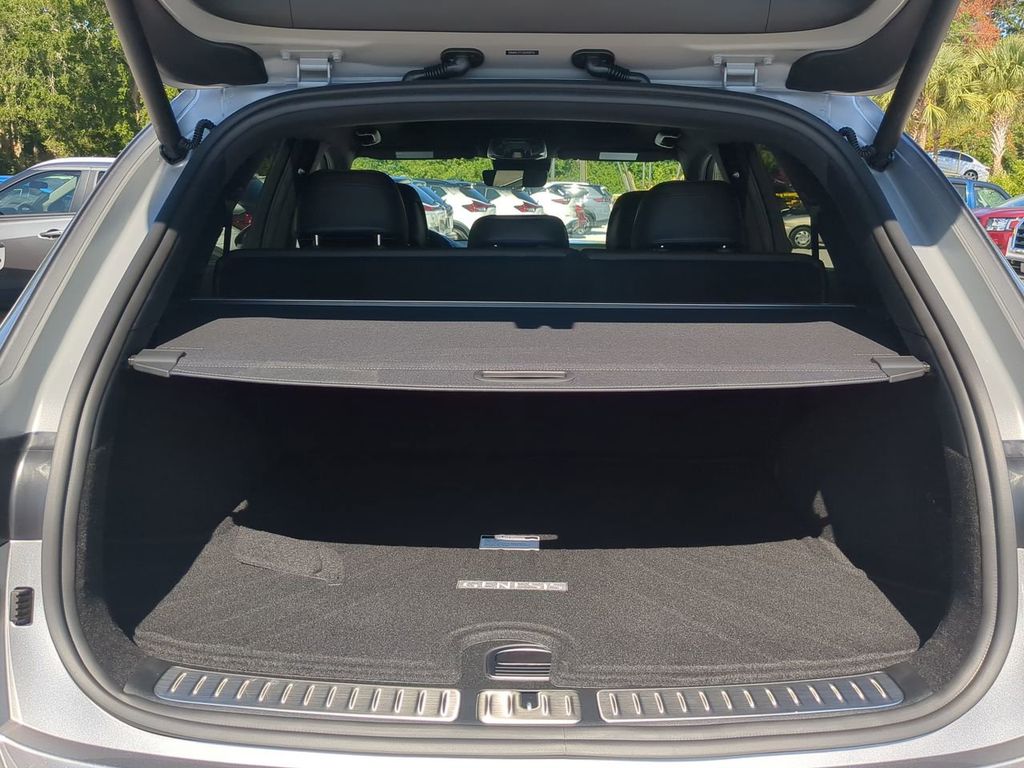 2025 Genesis GV70 3.5T Sport photo 12