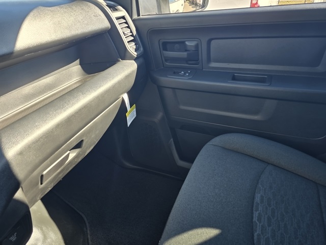 2026 Ram 2500 Tradesman photo 16